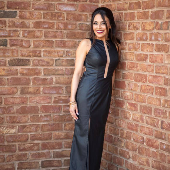 Meet your Posher, Hanieh - Picture 1 of 1